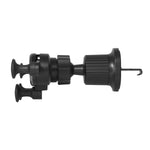 Svart mobilhållare för bil, närbild på fästmekanism för luftgaller, passar husbil och camping.